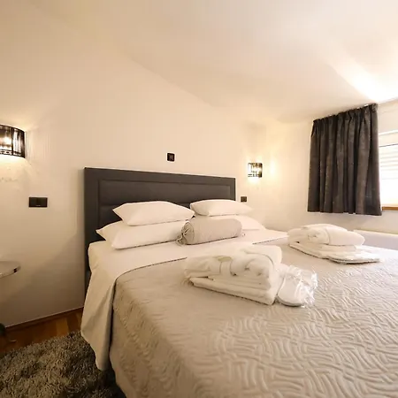 Amarena Zadarvillas 자다르