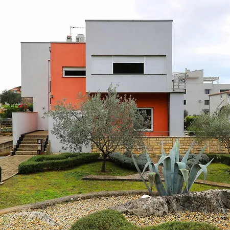 Amarena Zadarvillas *